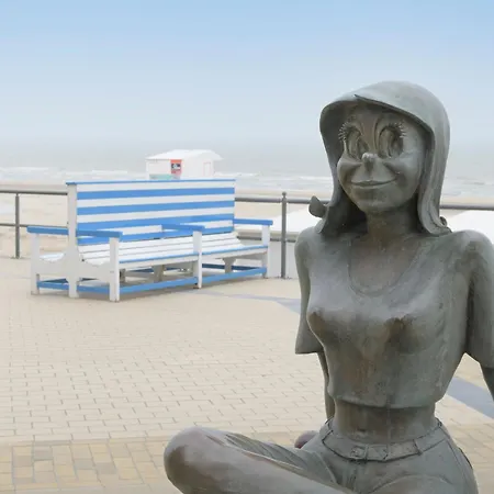 Cozy With Sunny Terrace Lägenhet *