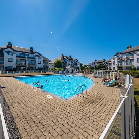 Cozy With Sunny Terrace